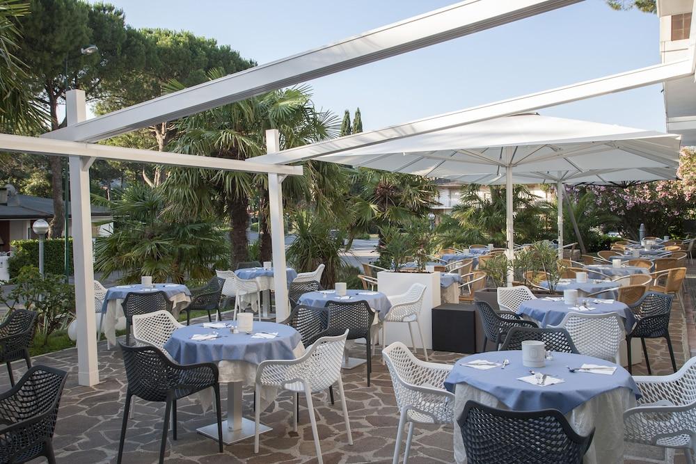 Hotel Delle Nazioni Lignano Sabbiadoro Dış mekan fotoğraf